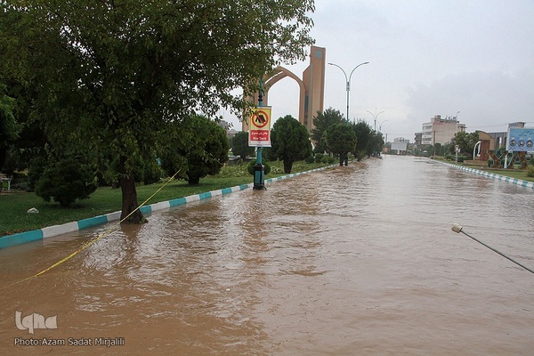 محاصره شهر یزد در سیل ومعایر شهری زیر آب‎‎