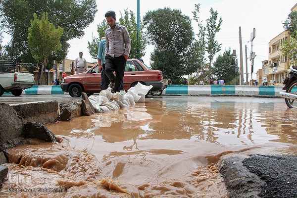 محاصره شهر یزد در سیل ومعایر شهری زیر آب‎‎