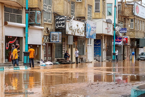 محاصره شهر یزد در سیل ومعایر شهری زیر آب‎‎