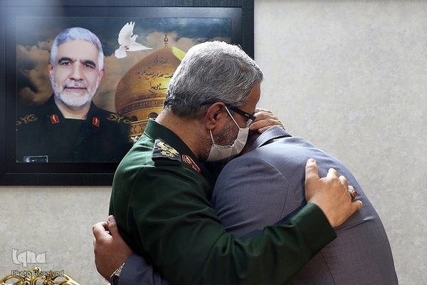 پایان ۸ سال فراق خانواده شهید عبدالله اسکندری، سردار بی سر مدافع حرم از پیکر مطهر این شهید والامقام