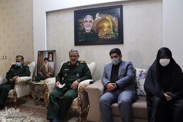 پایان ۸ سال فراق خانواده شهید عبدالله اسکندری، سردار بی سر مدافع حرم از پیکر مطهر این شهید والامقام