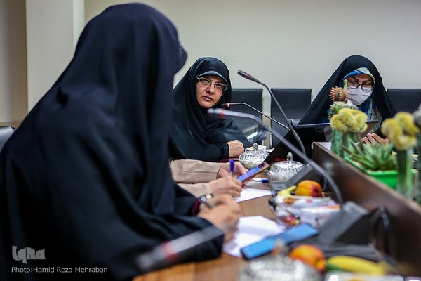 نشست علمی تخصصی نقش سیاست‌گذاری در ایجاد بستر مناسب برای ازدواج موفق جوانان