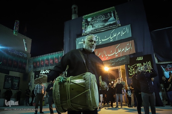 مراسم سینه‌زنی بوشهری در مسجد امام سجاد(ع) اهواز