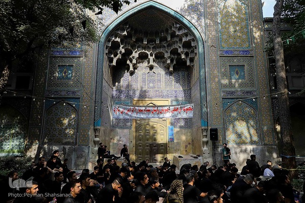 آیین عزاداری حسینی در گذر چهارباغ عباسی اصفهان