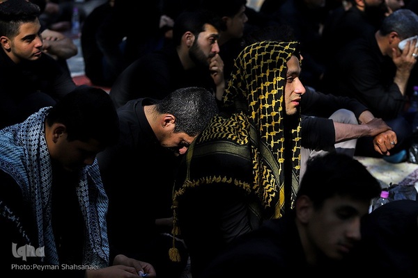 آیین عزاداری حسینی در گذر چهارباغ عباسی اصفهان