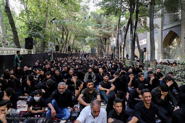 آیین عزاداری حسینی در گذر چهارباغ عباسی اصفهان