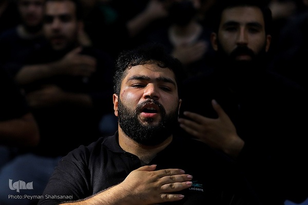 آیین عزاداری حسینی در گذر چهارباغ عباسی اصفهان