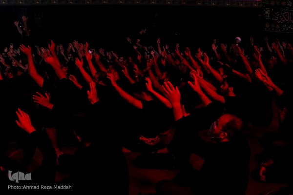 شب پنجم محرم در هیئت لثارات الحسین (ع) شیراز‎‎