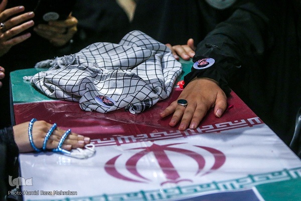 وداع با پیکر مطهر شهید مدافع حرم عباس آسمیه در معراج شهدا