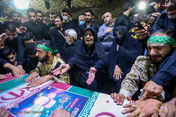 وداع با پیکر مطهر شهید مدافع حرم عباس آسمیه در معراج شهدا