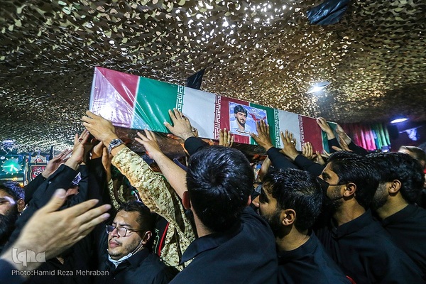 وداع با پیکر مطهر شهید مدافع حرم عباس آسمیه در معراج شهدا