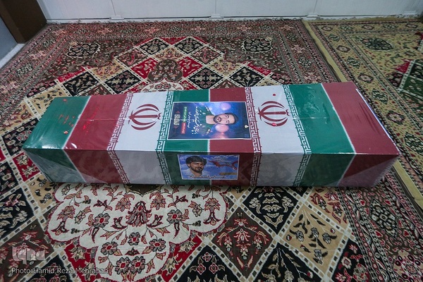 وداع با پیکر مطهر شهید مدافع حرم عباس آسمیه در معراج شهدا