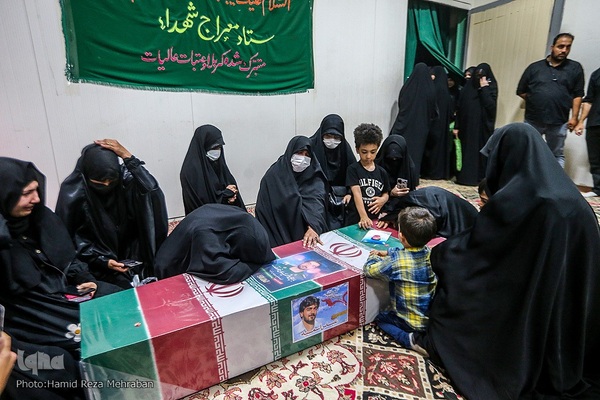 وداع با پیکر مطهر شهید مدافع حرم عباس آسمیه در معراج شهدا