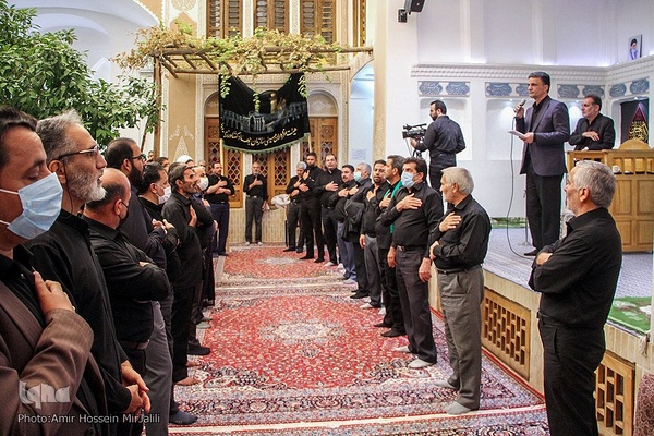 حسینیه ایران؛ مجلس روضه امام حسین(ع) در بیت شهید صدوقی‎‎