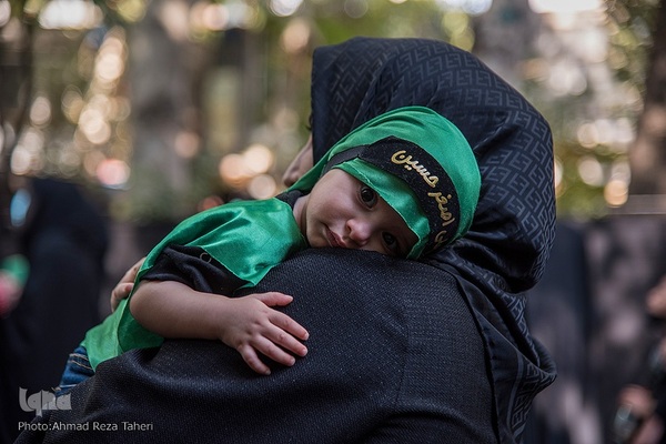 حسینیه ایران؛ سوگواره شیرخوارگان حسینی در چهارباغ عباسی اصفهان