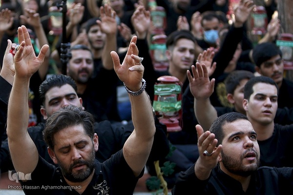 مراسم عزاداری روز هفتم محرم در قطعه 40 (سرداران بی پلاک) بهشت زهرای تهران