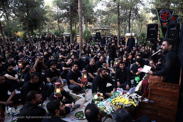 مراسم عزاداری روز هفتم محرم در قطعه 40 (سرداران بی پلاک) بهشت زهرای تهران