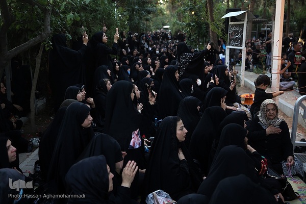 مراسم عزاداری روز هفتم محرم در قطعه 40 (سرداران بی پلاک) بهشت زهرای تهران