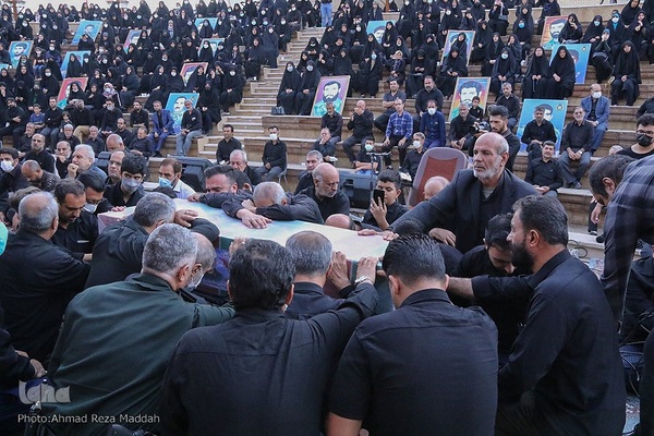 مراسم وداع با پیکر شهید مدافع حرم شهید حاج عبدالله اسکندری در شیراز