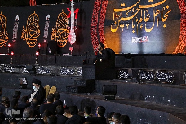حسینیه ایران؛ مراسم عزاداری شب‌هشتم محرم در کانون رهپویان وصال شیراز‎‎