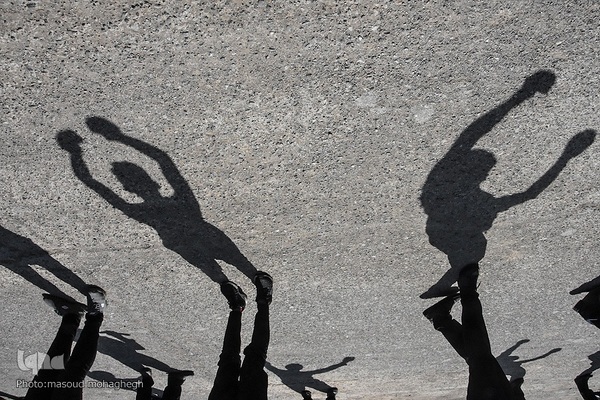 حسینیه ایران؛ آیین سنتی سنگ زنی و نخل گردانی در روستای علاء سمنان