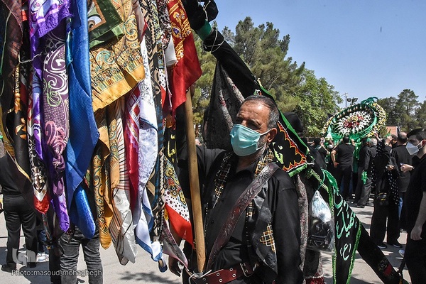 حسینیه ایران؛ آیین سنتی سنگ زنی و نخل گردانی در روستای علاء سمنان