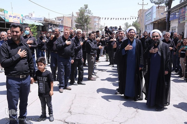 آئین وداع با پیکر شهید عبدالله اسکندری در شهرستان خرامه