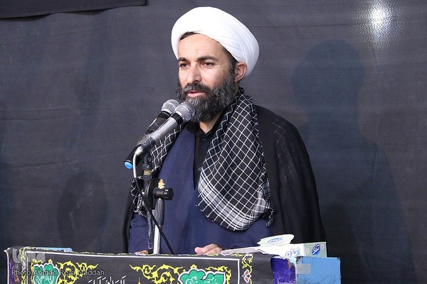 آئین وداع با پیکر شهید عبدالله اسکندری در شهرستان خرامه