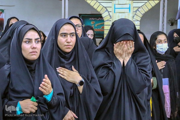 آئین وداع با پیکر شهید عبدالله اسکندری در شهرستان خرامه