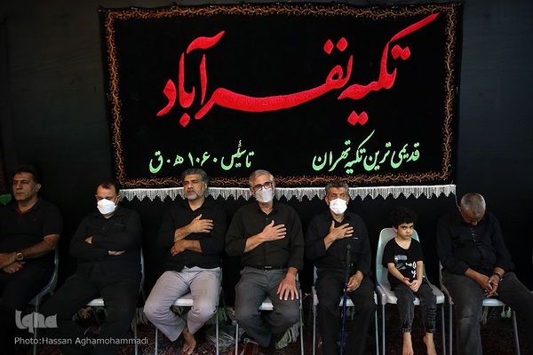 مراسم عزاداری شب تاسوعای حسینی در تکیه نفرآباد شهر ری