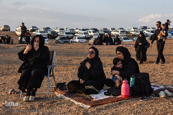 مراسم عزاداری تاسوعای حسینی در کویر «خوریان» سمنان