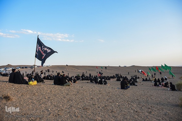 مراسم عزاداری تاسوعای حسینی در کویر «خوریان» سمنان