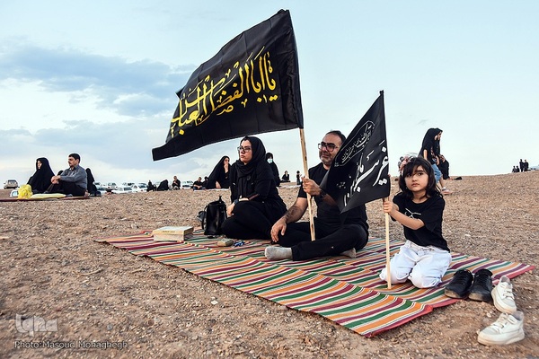 مراسم عزاداری تاسوعای حسینی در کویر «خوریان» سمنان