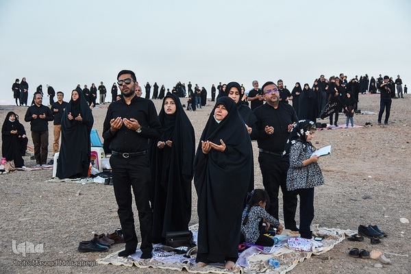 مراسم عزاداری تاسوعای حسینی در کویر «خوریان» سمنان