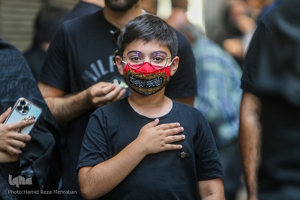 حسینیه ایران؛ عزاداری ظهر تاسوعا در بازار تهران