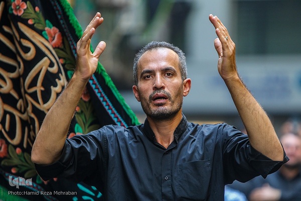 حسینیه ایران؛ عزاداری ظهر تاسوعا در بازار تهران