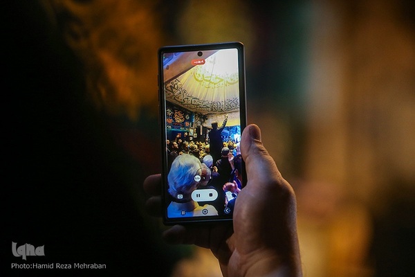 حسینیه ایران؛ عزاداری ظهر تاسوعا در بازار تهران