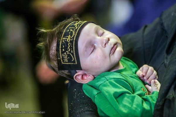 حسینیه ایران؛ عزاداری ظهر تاسوعا در بازار تهران