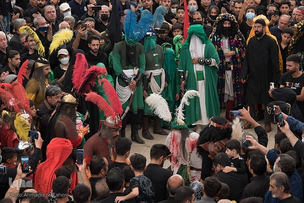 مراسم عزاداری تاسوعای حسینی در امامزاده هارونیه اصفهان
