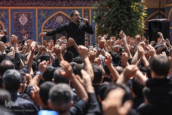 حسینیه ایران؛ تاسوعای حسینی در امام‌زاده صالح(ع)