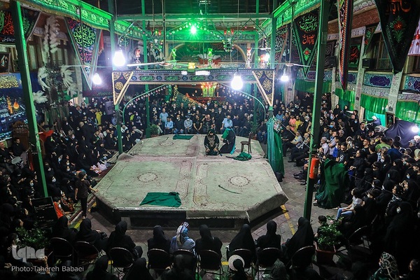 حسینیه ایران؛ تاسوعای حسینی در تکیه تجریش