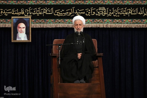 مراسم عزاداری شب عاشورای حسینی(ع) در حسینیه امام خمینی