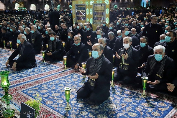 حسینیه ایران؛ مراسم شب عاشورا حسینی در حرم مطهر رضوی