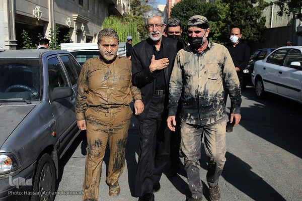 آیین «گل‌مالی» هیات عشاق العباس لرستانی‌های مقیم تهران در عاشورای حسینی