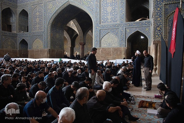 مراسم عزاداری عاشورای حسینی در میدان امام خمینی (ره) اصفهان