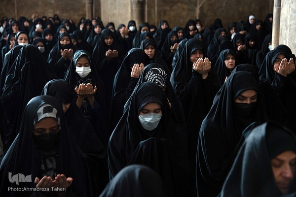 مراسم عزاداری عاشورای حسینی در میدان امام خمینی (ره) اصفهان