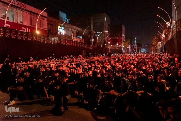 حسینیه ایران؛ نمایش شام غریبان در کرج‎‎