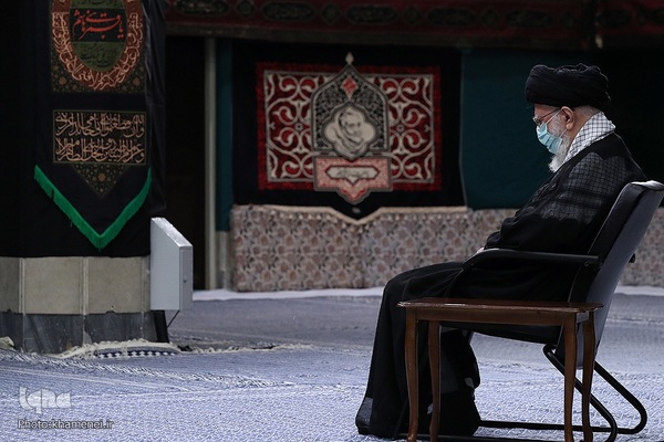 آخرین شب عزاداری حضرت اباعبدالله الحسین (ع) با حضور رهبر انقلاب اسلامی در حسینیه امام خمینی (ره)
