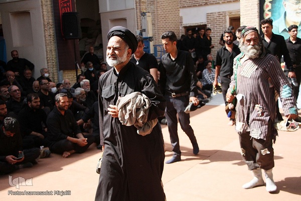 آیین سنتی عزاداری هیآت مذهبی در مسجد آخوند ملا اسماعیل شهرستان یزد