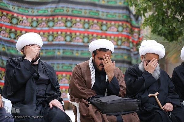 دسته عزاداری طلاب و روحانيون شیراز در سومين روز شهادت امام حسین(ع)